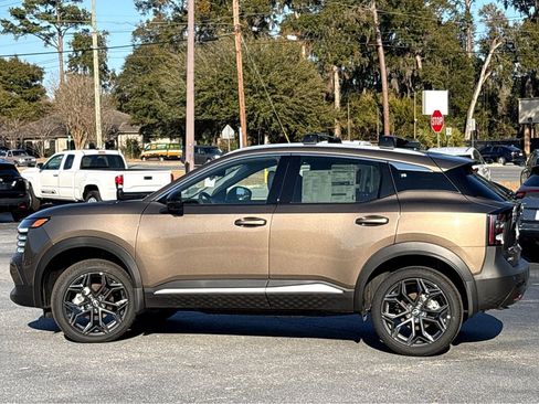 New 2026 Nissan Kicks SR w/ Illumination Package FWD image 27