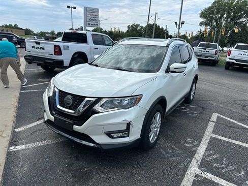Used 2018 Nissan Rogue S AWD/4WD image 3