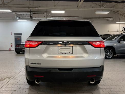 Used 2021 Chevrolet Traverse LS w/ LPO, Blackout Package FWD image 8