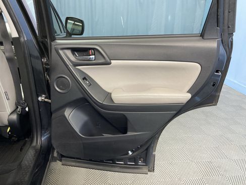 Used 2018 Subaru Forester 2.5i Limited image 41
