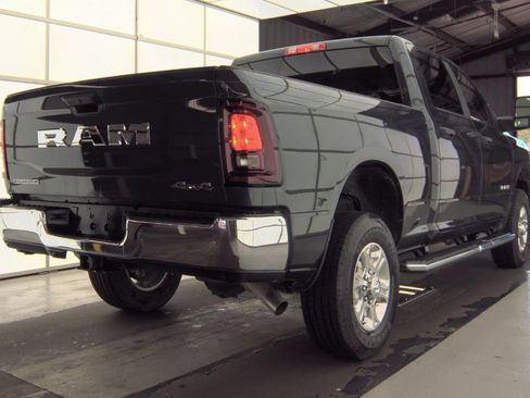 Used 2026 RAM 2500 Big Horn AWD/4WD image 4