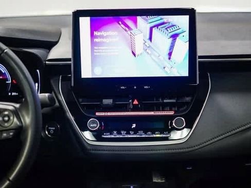 Certified 2025 Toyota Corolla SE image 14