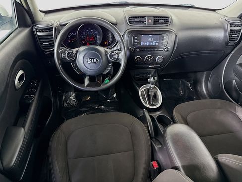 Used 2018 Kia Soul Base image 15