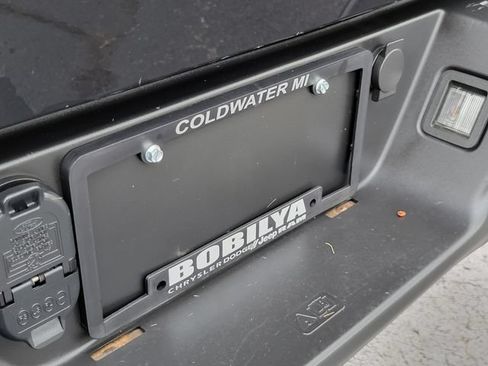 Used 2020 Ford F150 Lariat AWD/4WD image 32