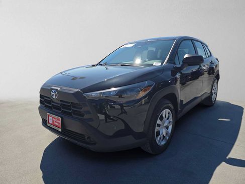 Certified 2026 Toyota Corolla Cross L AWD/4WD image 7