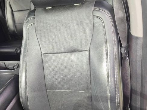 Used 2016 Ford F150 Lariat w/ Equipment Group 502A Luxury AWD/4WD image 21