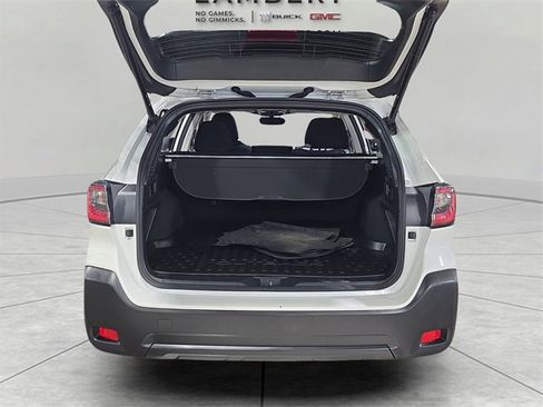Used 2023 Subaru Outback Premium image 27