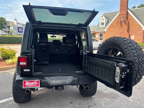 Used 2020 Jeep Wrangler Unlimited Sport AWD/4WD image 2