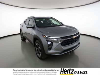 Used 2025 Chevrolet Trax LT w/ LT Convenience Package