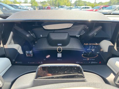 New 2026 Lincoln Aviator AWD image 32
