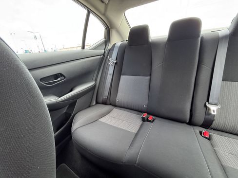 Used 2025 Nissan Sentra SV FWD image 38