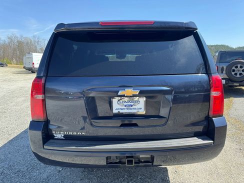 Used 2018 Chevrolet Suburban LT image 6