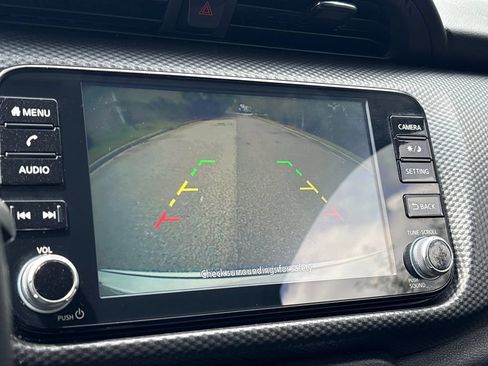 Used 2021 Nissan Kicks SV FWD image 14