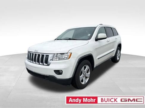 Used 2011 Jeep Grand Cherokee Laredo AWD/4WD image 5
