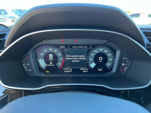 Used 2025 Audi Q3 2.0T Premium w/ Convenience Package image 27