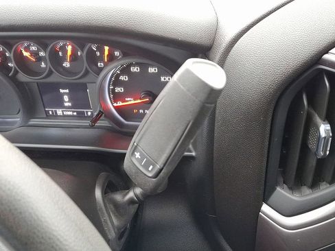 Used 2022 Chevrolet Silverado 1500 Custom image 14