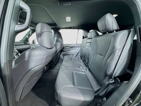 Used 2024 Lexus LX 600 4WD w/ Interior Upgrade Package image 11
