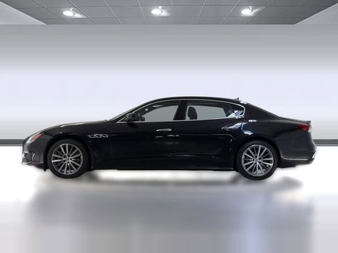 Used 2022 Maserati Quattroporte Modena Q4 AWD/4WD image 2
