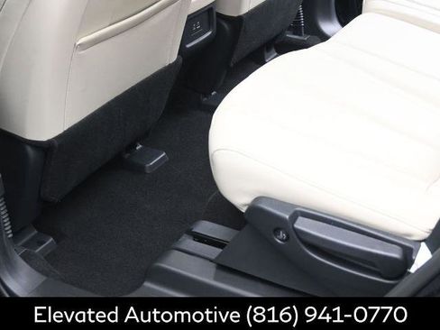 Certified 2025 INFINITI QX60 Luxe w/ Lighting Package (N94) AWD/4WD image 15