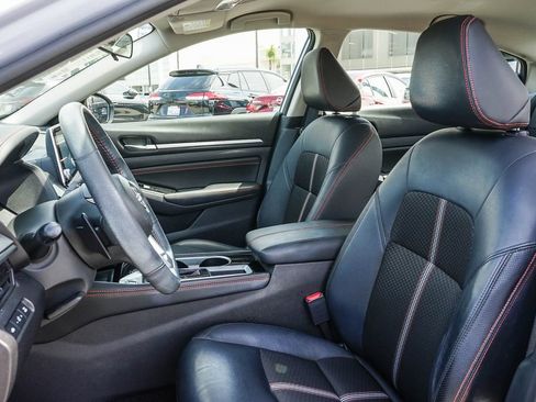 Certified 2023 Nissan Altima 2.5 SR FWD image 17
