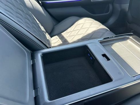 Used 2025 Mercedes-Benz S 580 4MATIC Sedan image 44