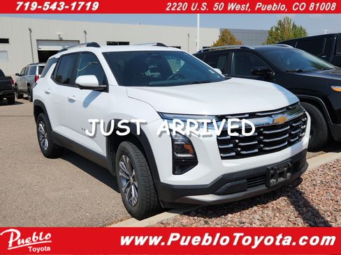 Used 2025 Chevrolet Equinox LT w/ Convenience Package II AWD/4WD image 1