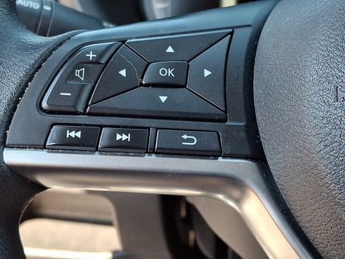 Used 2023 Nissan Kicks SV FWD image 22