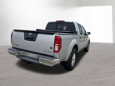 Used 2018 Nissan Frontier SV AWD/4WD image 6