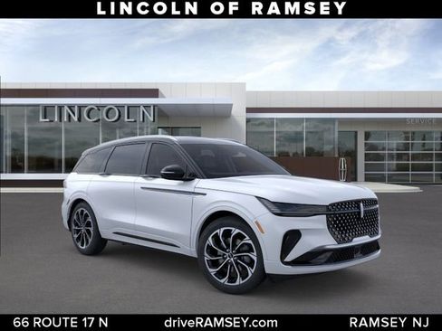 New 2026 Lincoln Nautilus Reserve AWD/4WD image 8