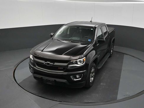 Used 2018 Chevrolet Colorado Z71 AWD/4WD image 12
