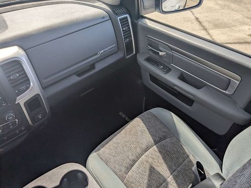 Used 2019 RAM 1500 Big Horn AWD/4WD image 16