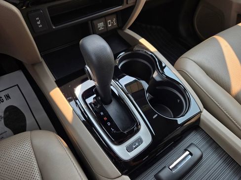 Used 2017 Honda Ridgeline RTL-E image 22