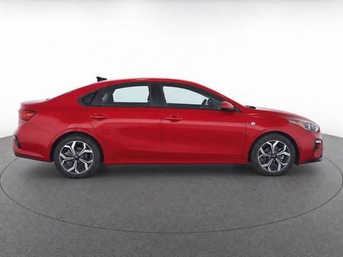 Used 2021 Kia Forte LXS FWD image 2