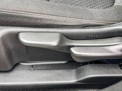 Used 2020 GMC Acadia SLE image 43