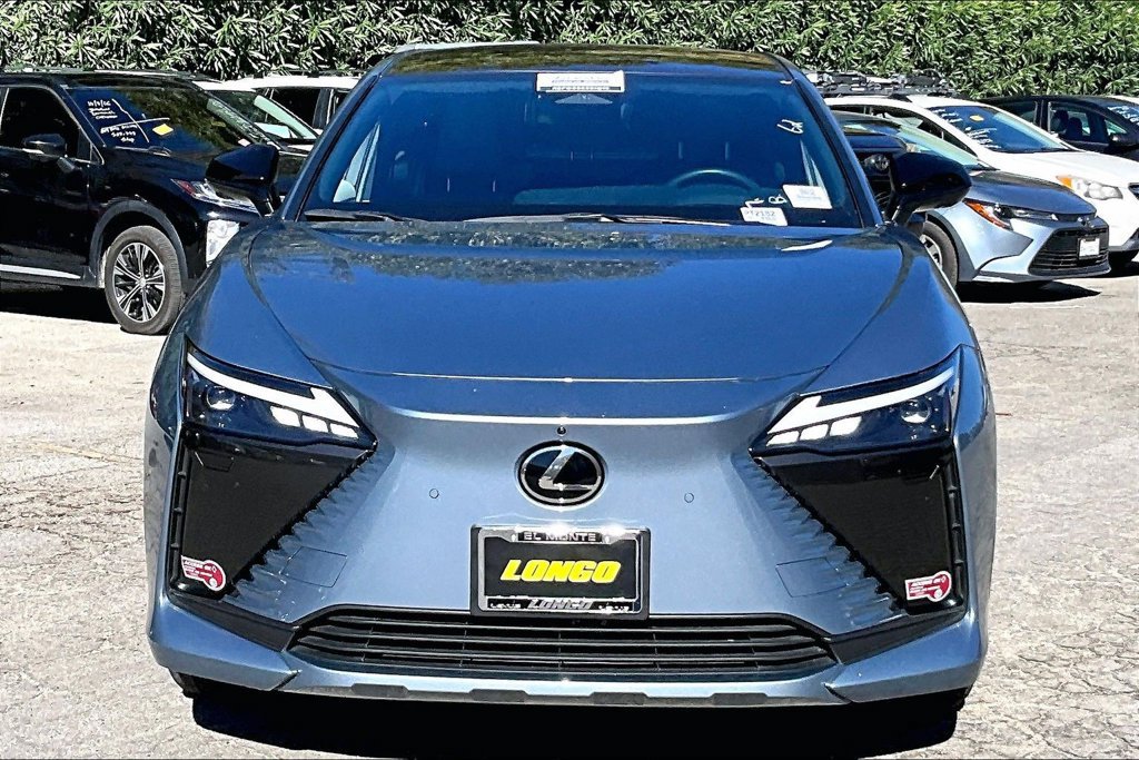 Used 2023 Lexus RZ 450e Premium w/ Technology Package AWD/4WD image 2
