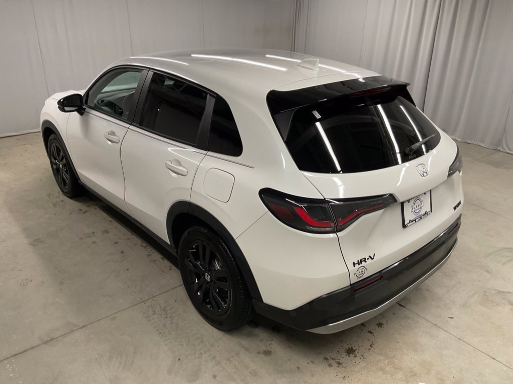 Certified 2026 Honda HR-V Sport image 8