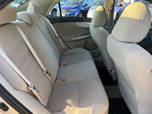 Used 2013 Toyota Corolla LE image 14