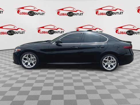 Used 2021 Alfa Romeo Giulia Ti AWD/4WD image 5
