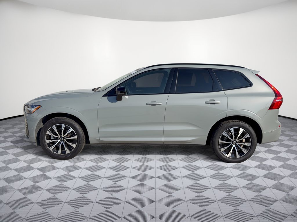 Certified 2024 Volvo XC60 B5 Plus AWD/4WD image 2