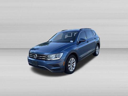 Used 2018 Volkswagen Tiguan SE AWD/4WD image 11
