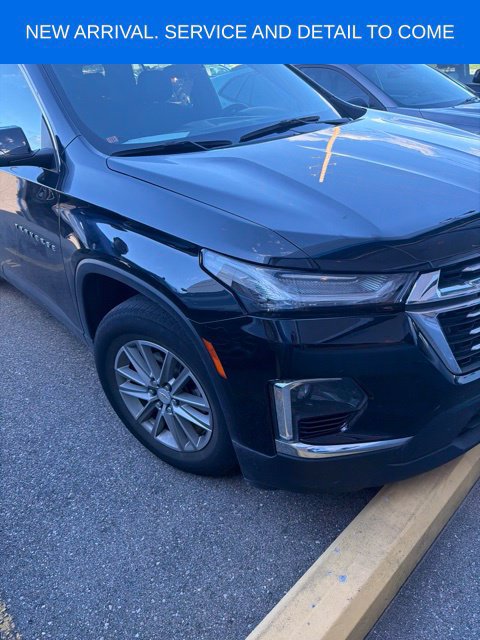 Used 2023 Chevrolet Traverse LT FWD image 3