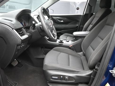 Used 2022 GMC Terrain SLE w/ Driver Convenience Package AWD/4WD image 16
