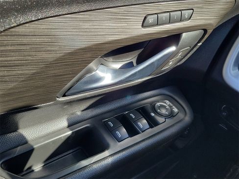 Used 2021 GMC Terrain SLT image 16