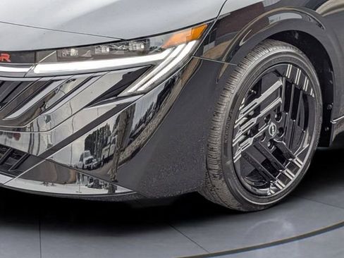 New 2026 Nissan Sentra SR w/ Floor Mat Package FWD image 33