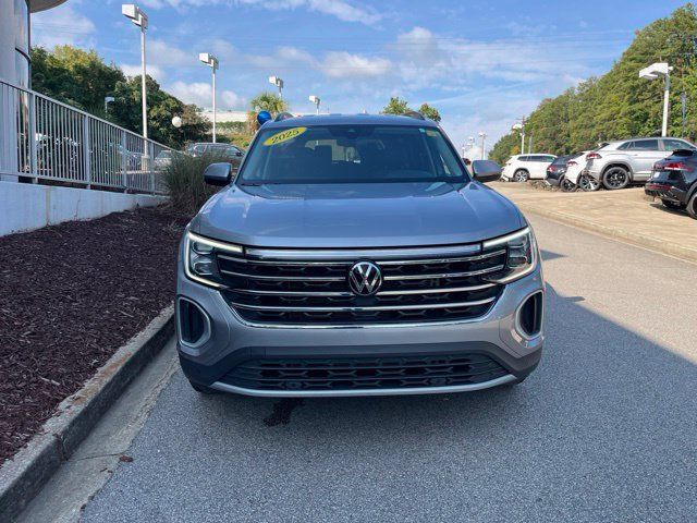 Used 2025 Volkswagen Atlas SE FWD image 38