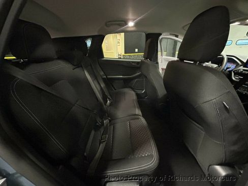 Used 2025 Ford Escape Active AWD/4WD image 19