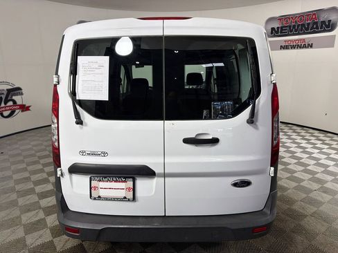 Used 2015 Ford Transit Connect XL image 4