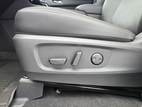 New 2025 Nissan Pathfinder SL w/ Cargo Package image 30