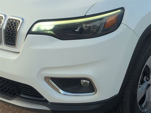 Certified 2020 Jeep Cherokee Limited image 9