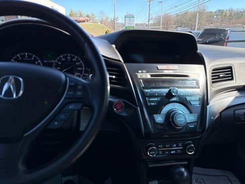Used 2013 Acura ILX Hybrid w/ Technology Package image 15